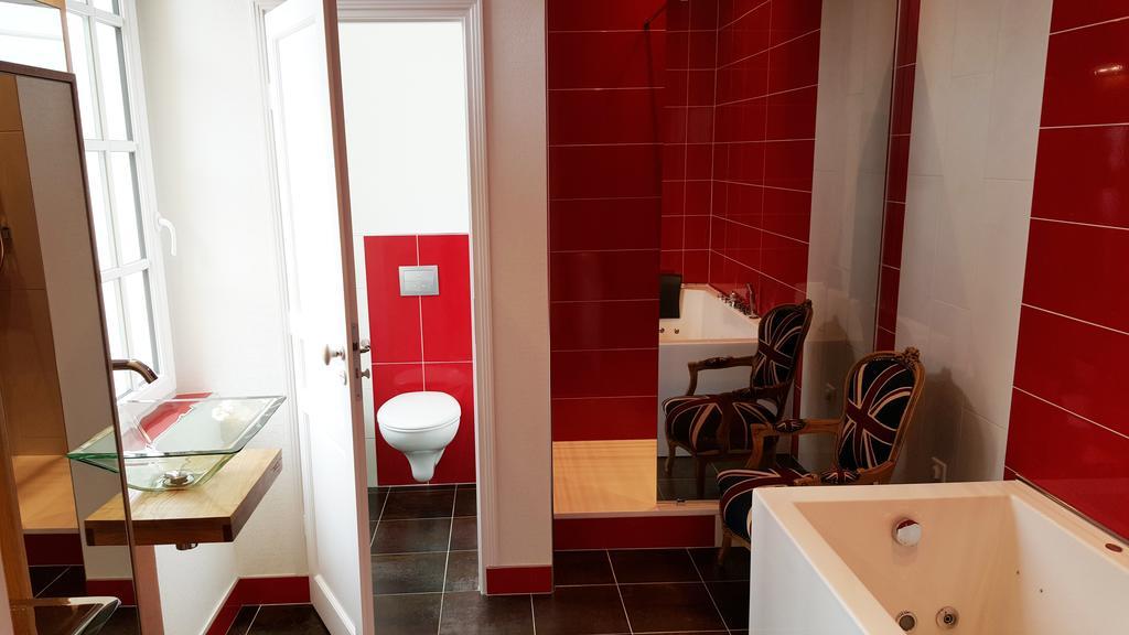 La Porte De Bretagne Péronne Oda fotoğraf
